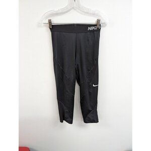 Nike Pro Dri-Fit Capri Pants Women Size S Running Athletic Black cropped